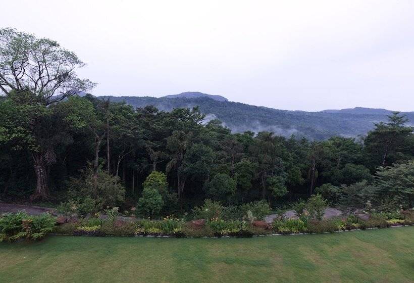 호텔 Montrose Golf Resort & Spa