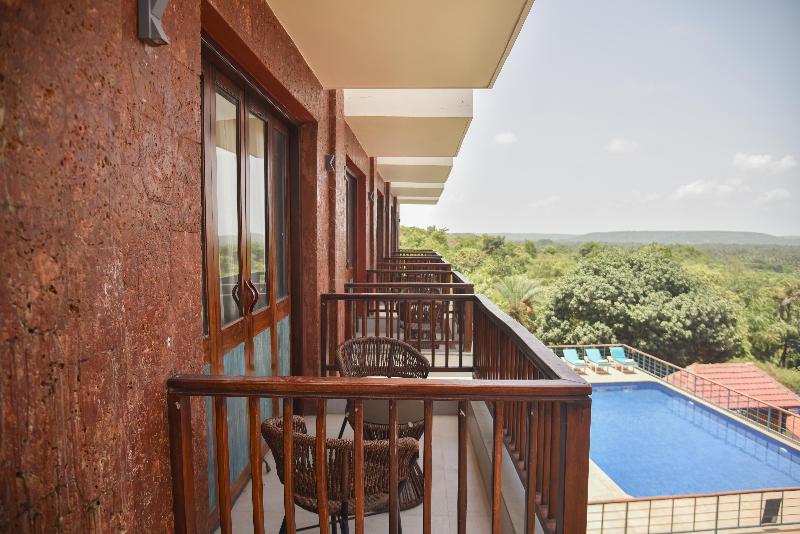 בית מלון כפרי Oxygen Resort Morjim