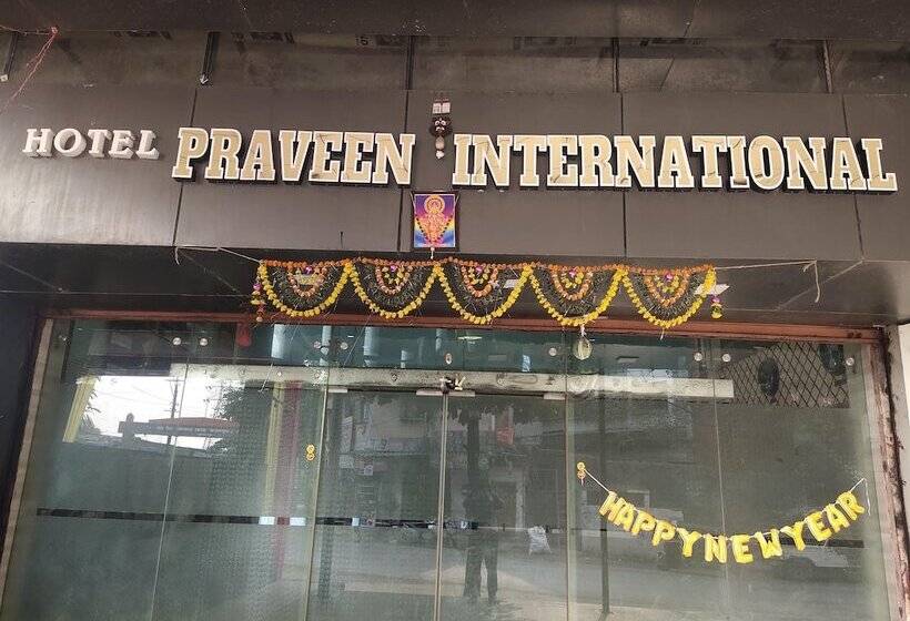 ホテル Praveen International