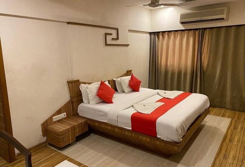 ホテル Praveen International