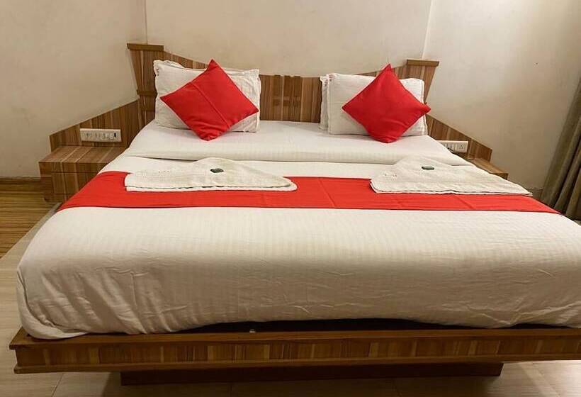 ホテル Praveen International