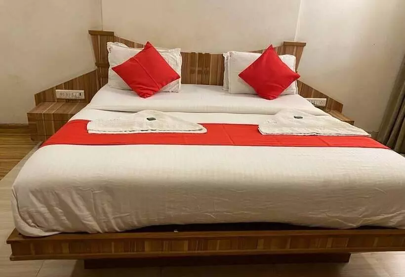 ホテル Praveen International