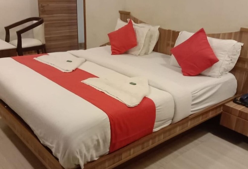 ホテル Praveen International