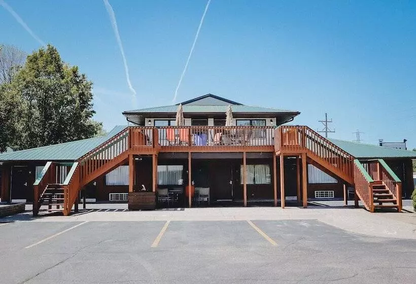 Hotelli The Inn At Gull Lake