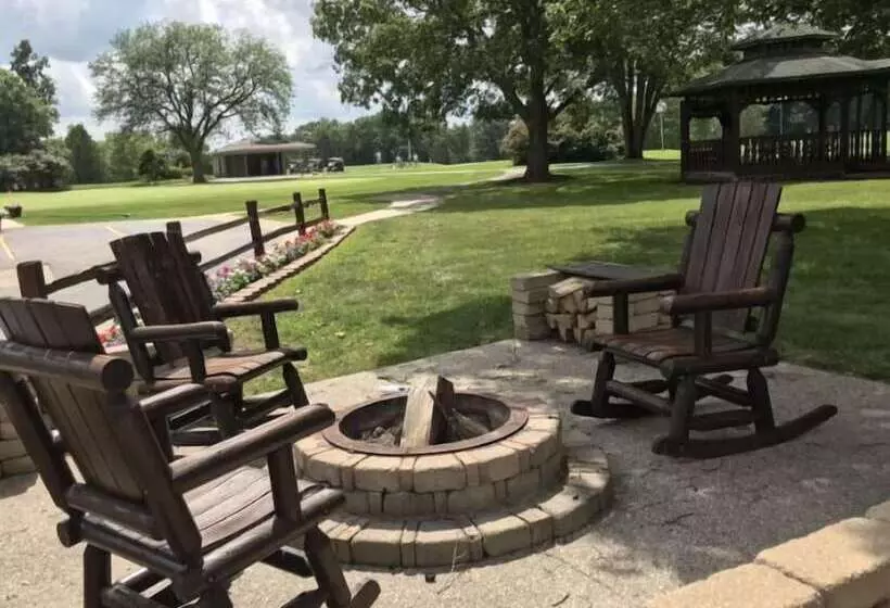 Hotelli The Inn At Gull Lake