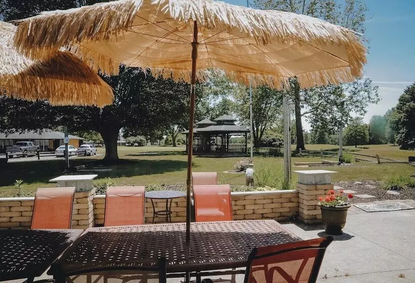 Hotelli The Inn At Gull Lake