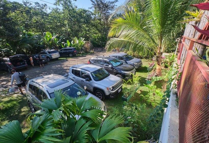 هتل Villas Jacquelina