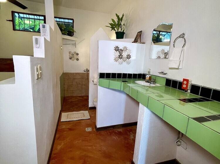 هتل Villas Jacquelina