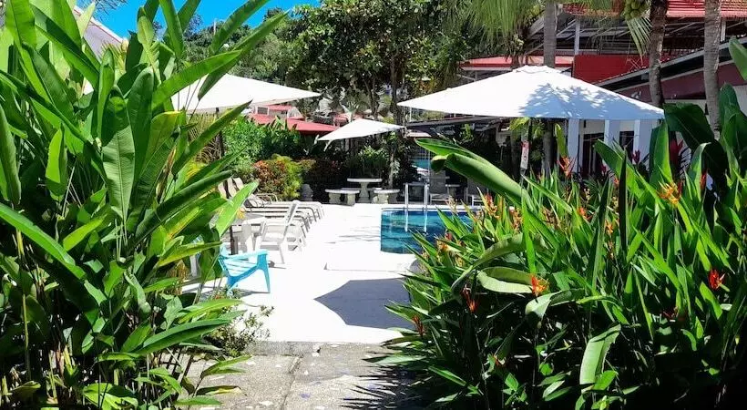 Hotelli Wide Mouth Frog