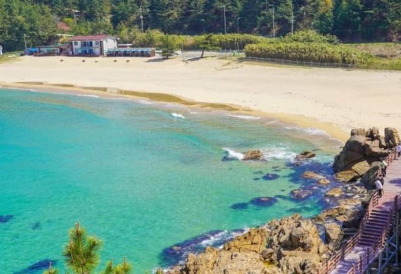 Отель Yangyang Star Over The Sea Pension