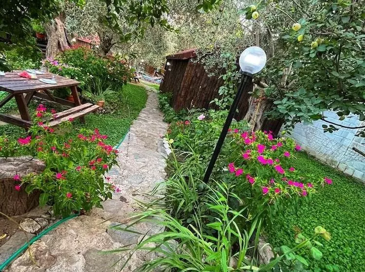 Hotelli Zeytindagi Bungalow