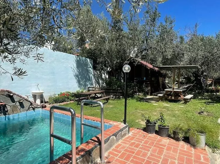 Hotelli Zeytindagi Bungalow