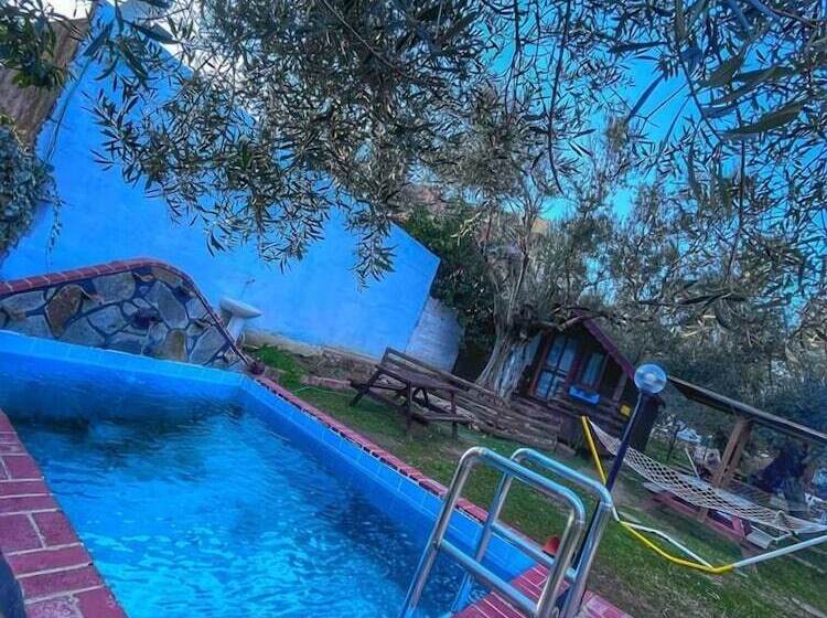 هتل Zeytindagi Bungalow