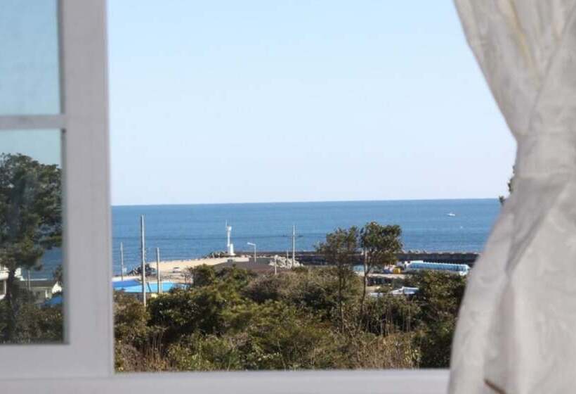 Jeju Bille Tongnamuhyuyang Pension