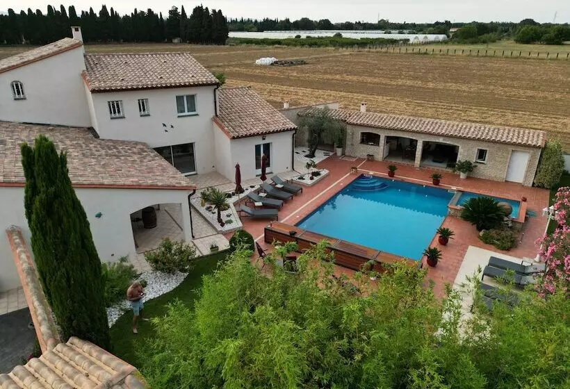 Majatalo La Catalane