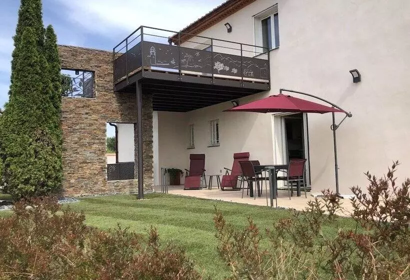 Majatalo La Catalane