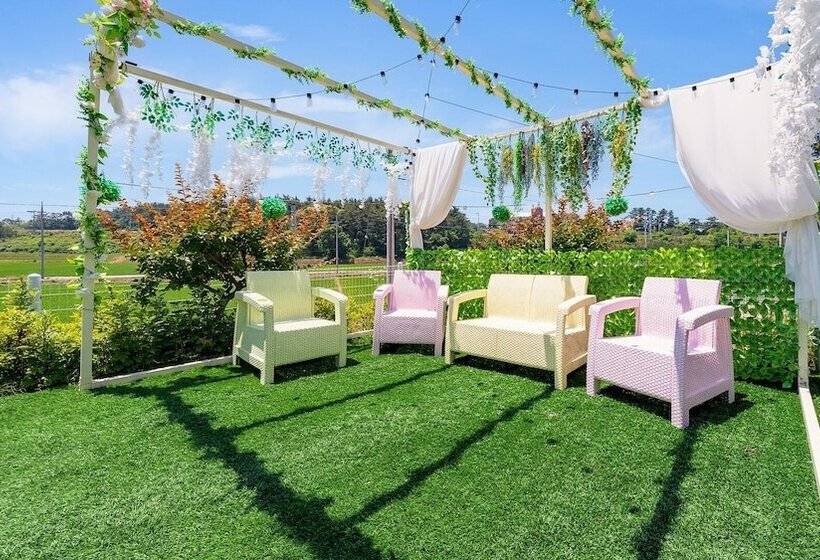 Pensiune Taean Yoyo Kids Poolvilla