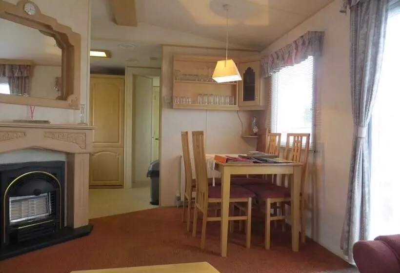 Tiny S Place