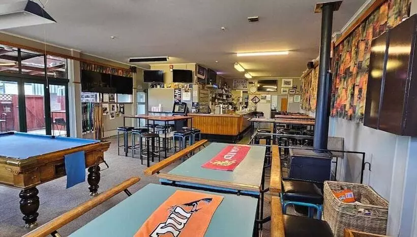 Motelli Whitehorse Inn