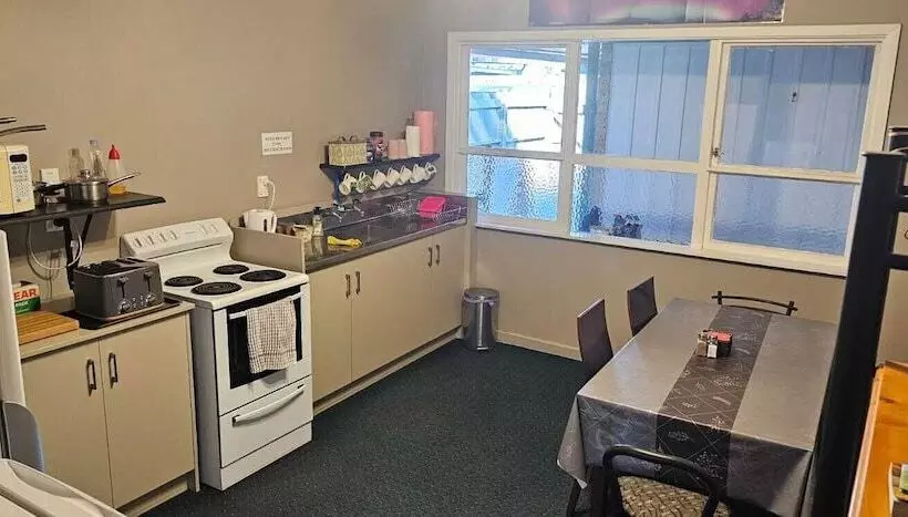 Motelli Whitehorse Inn