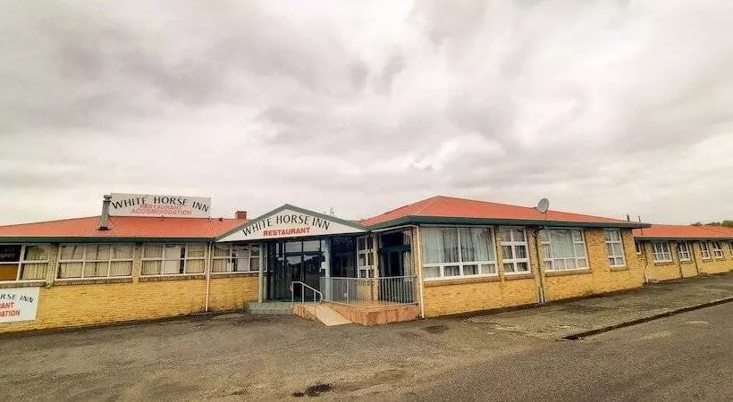 Motelli Whitehorse Inn