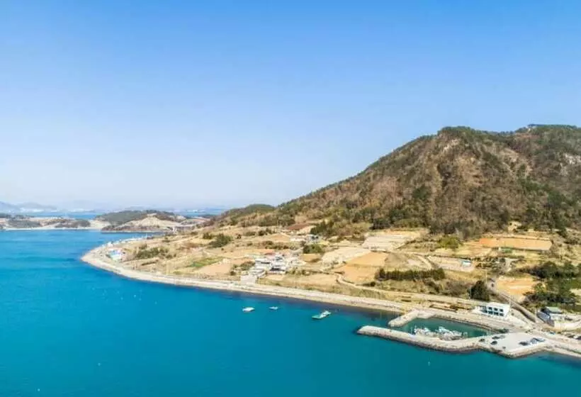 Yeosu Wayo Ocean View Pension