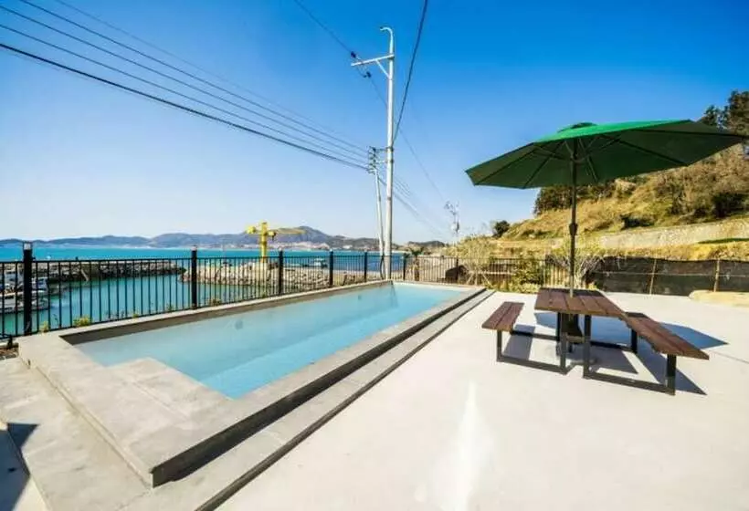 Yeosu Wayo Ocean View Pension