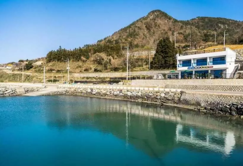 Yeosu Wayo Ocean View Pension