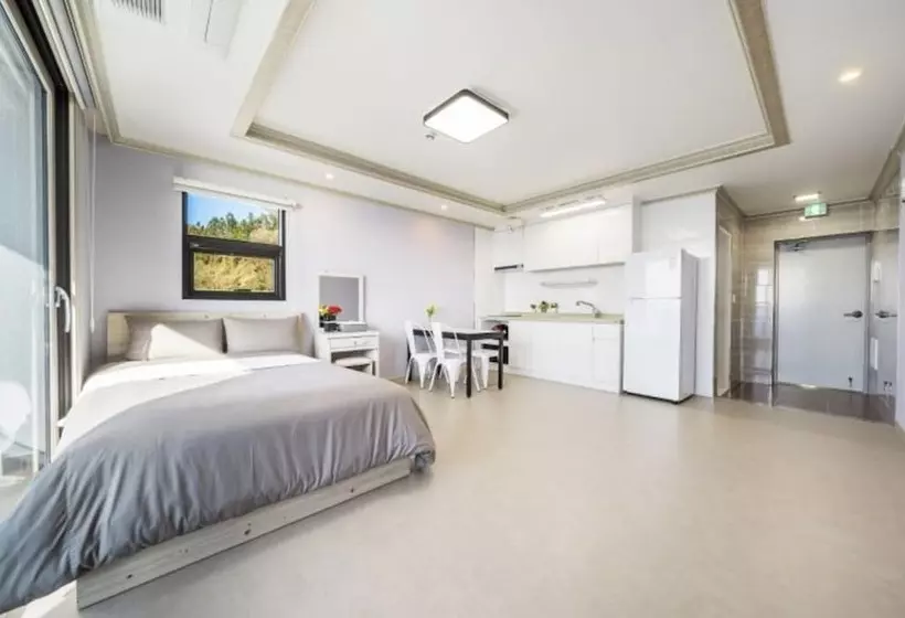 Yeosu Wayo Ocean View Pension