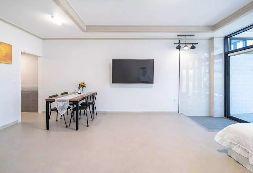 Yeosu Wayo Ocean View Pension