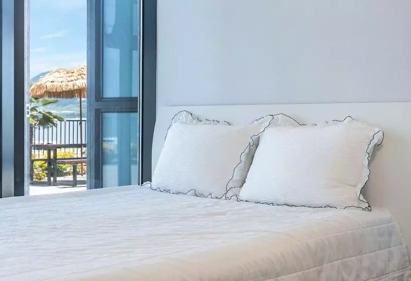 Yeosu Wayo Ocean View Pension