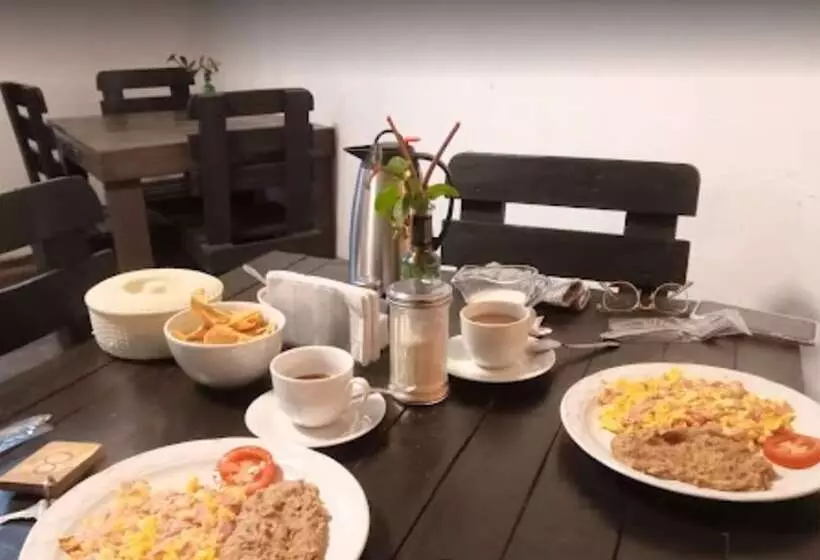 Aamiaismajoitus (B&B) Antique Garcia