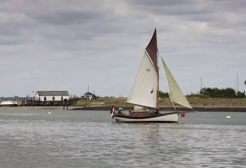 Aamiaismajoitus (B&B) The Ferry Boat Inn