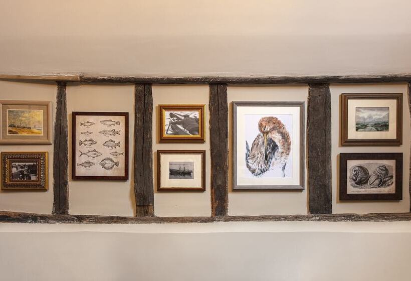 مبيت وإفطار The Ferry Boat Inn