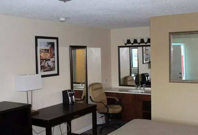 Grand Motel Inn And Suites Of Reform  Al