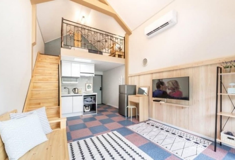 Hadong Jayeonaega Pension