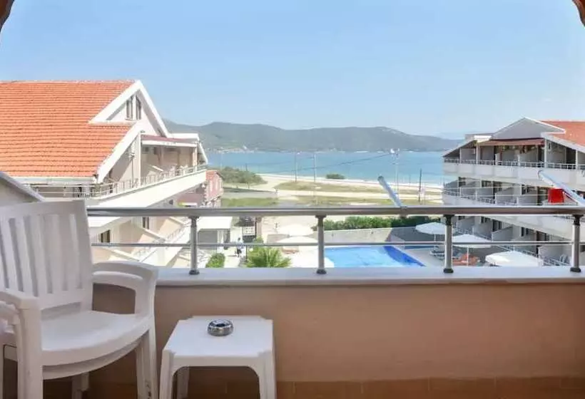 ホテル Altinkum Tatil Konakları