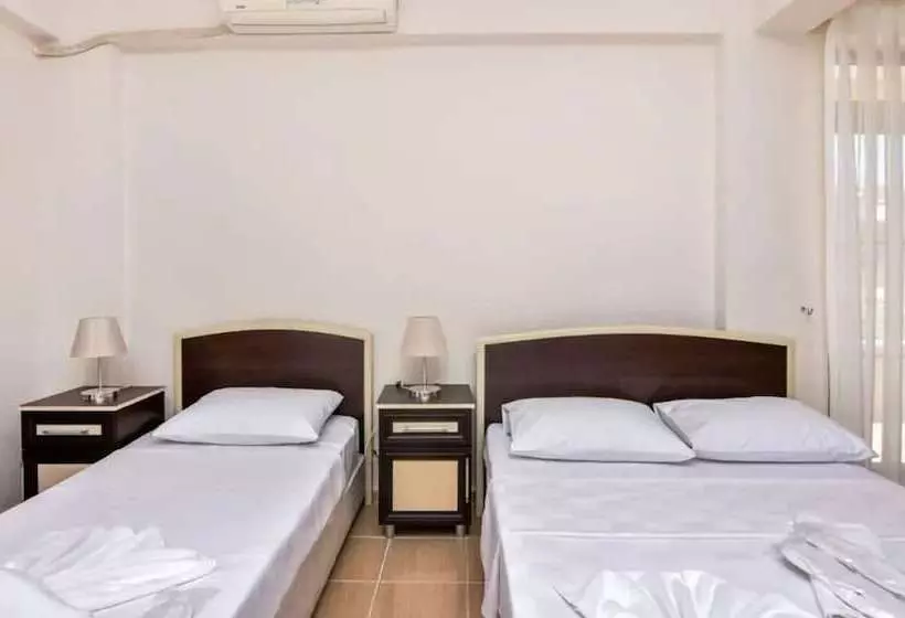 ホテル Altinkum Tatil Konakları
