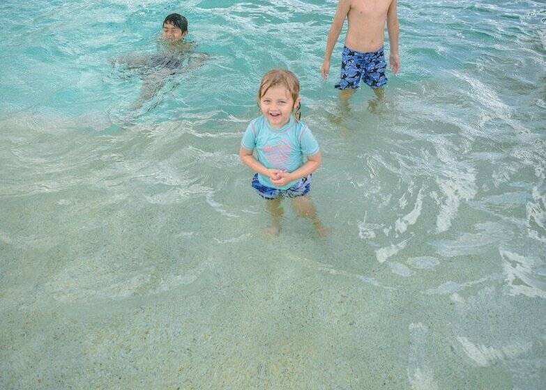 בית מלון כפרי Darwin Resort