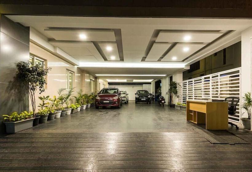 ホテル Dbr Suites