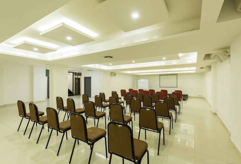 ホテル Dbr Suites