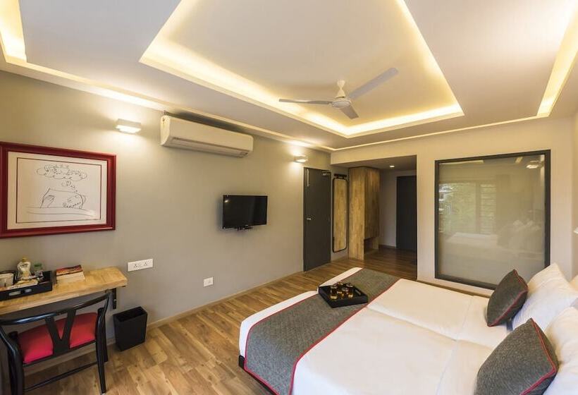 ホテル Dbr Suites