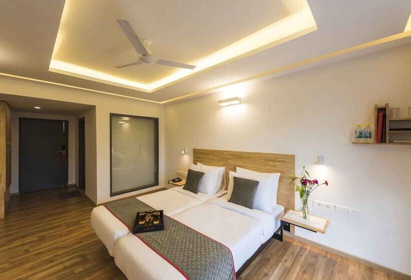 ホテル Dbr Suites