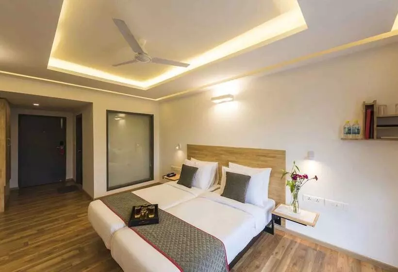 ホテル Dbr Suites