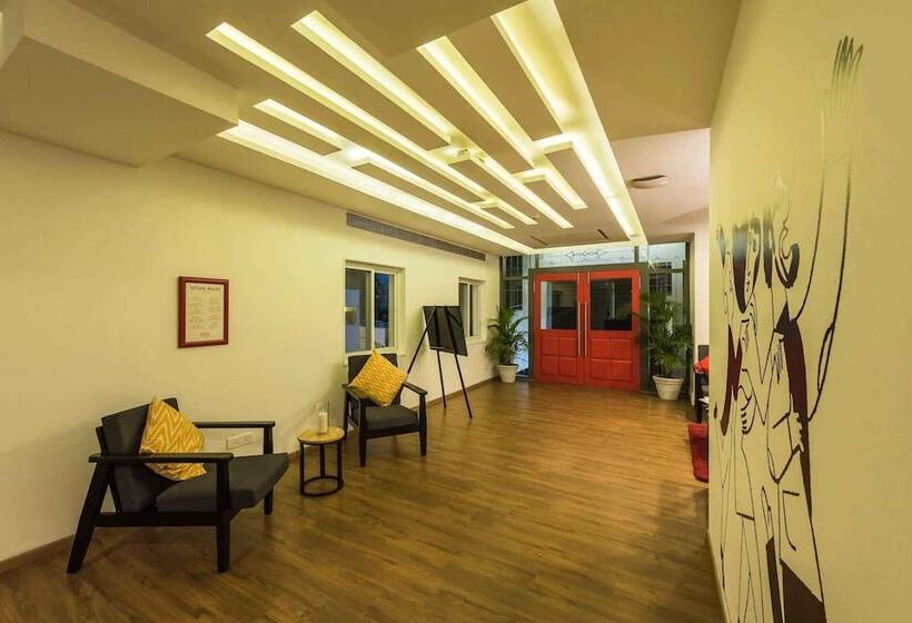 ホテル Dbr Suites