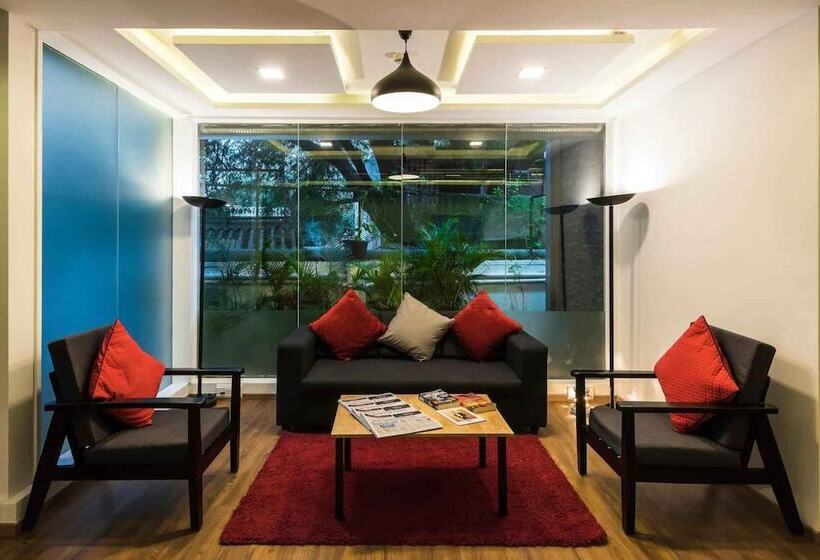 ホテル Dbr Suites