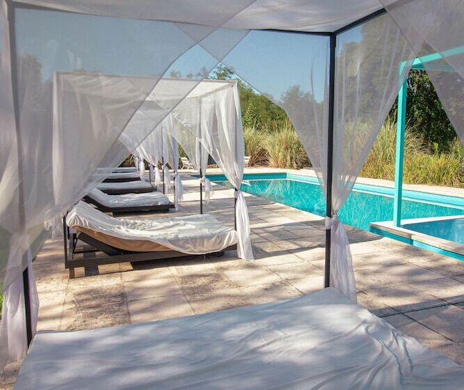 ホテル Estancia La Hungria