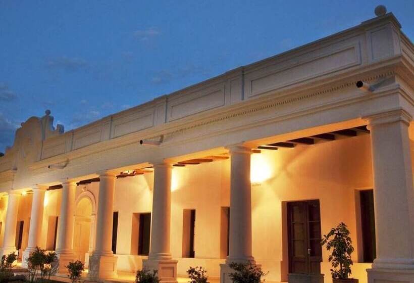 ホテル Estancia La Hungria