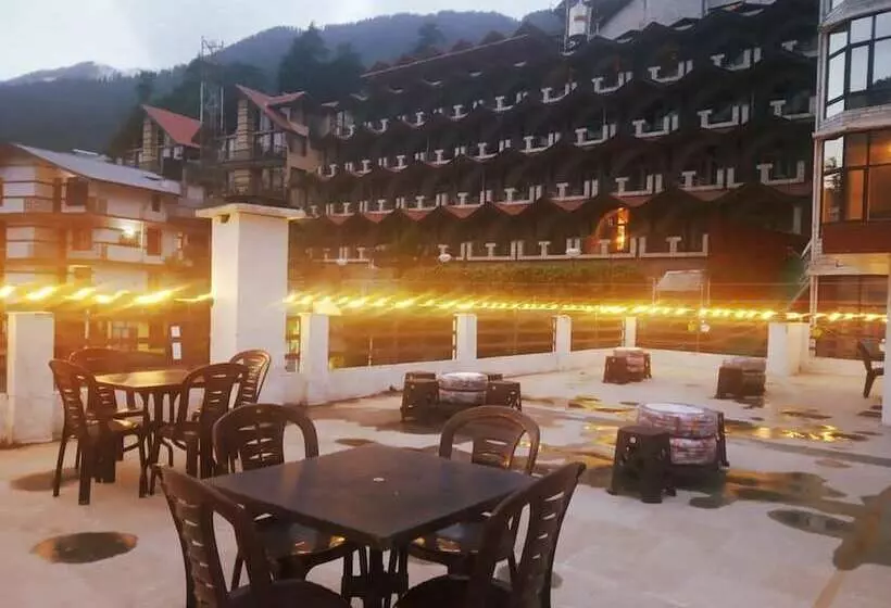 Hotelli Goroomgo Chandra Cottage Manali