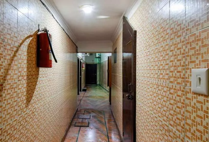 Hotelli Goroomgo Md Delux Meerut